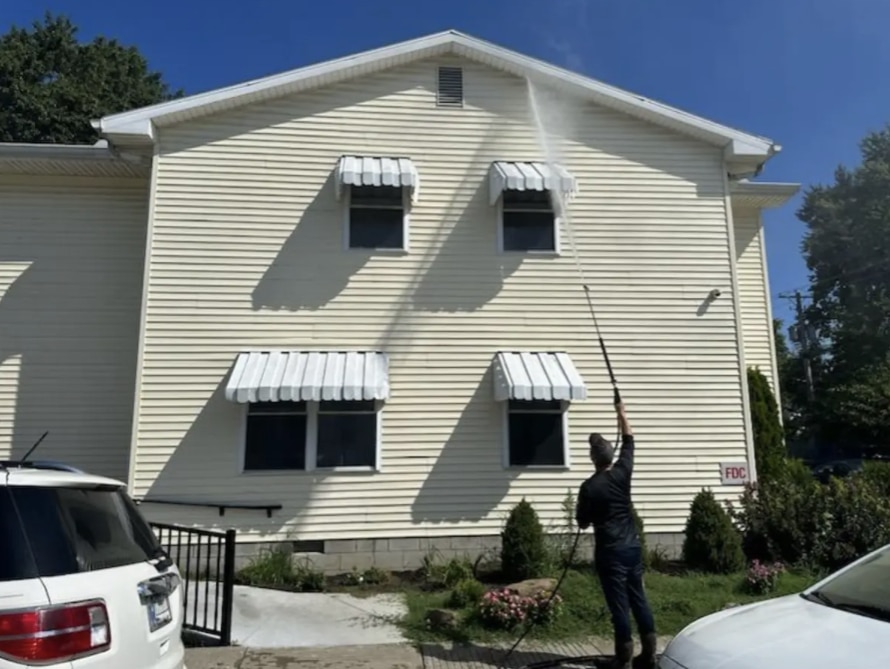 House Washing in Newburgh, IN